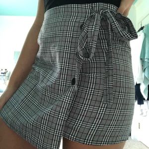 Plaid mini skirt